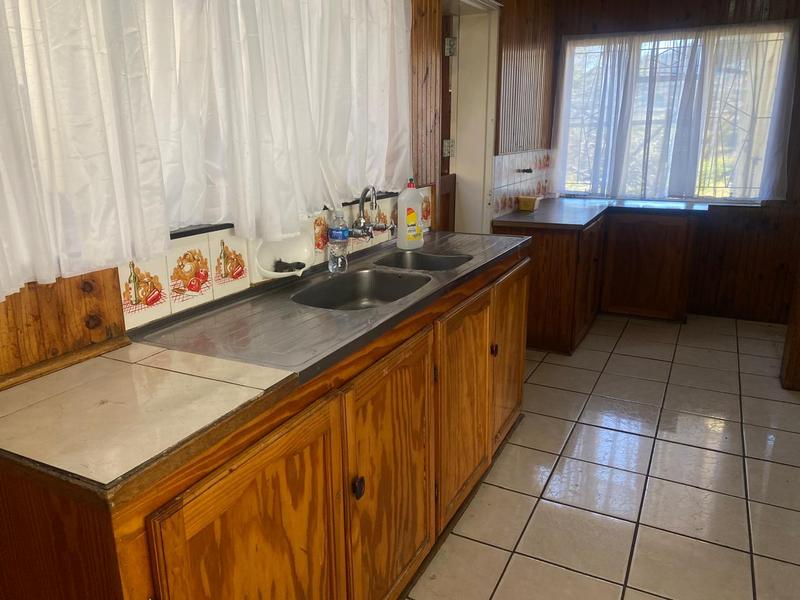 To Let 3 Bedroom Property for Rent in Bergsig Eastern Cape